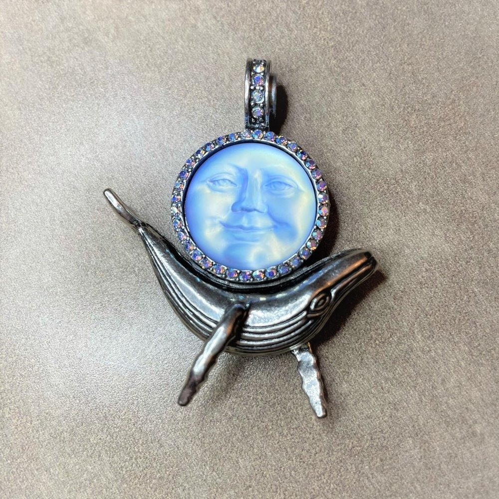KIRKS FOLLY Magnetic Silver Whale Moon Enhancer 🐳